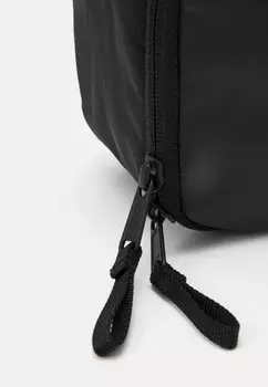 Косметичка BASE CAMP VOYAGER KIT UNISEX The North Face, черный