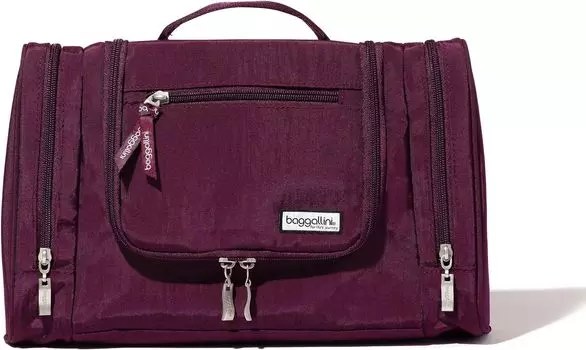 Косметичка Toiletry Kit Baggallini, цвет Mulberry