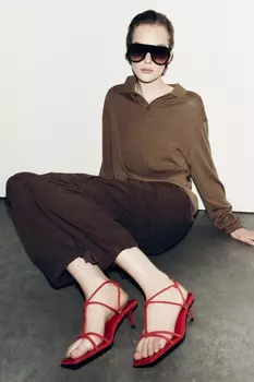 Кожаные сандалии с ремешками ZARA, красный
