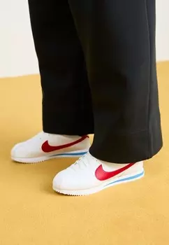Кроссовки CORTEZ Nike Sportswear, белый