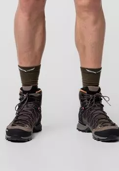 Кроссовки для бега Mtn Trainer Lite Mid Gtx Salewa, цвет bungee cord/black