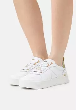 Кроссовки Lacoste