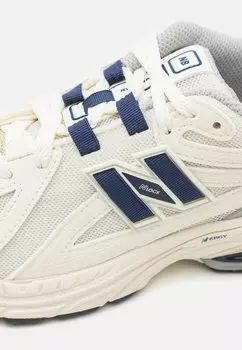 Кроссовки на шнуровке 1906 UNISEX New Balance, бежевый