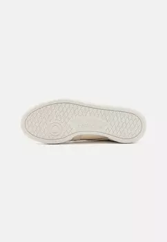Кроссовки на шнуровке CLUB C REVENGE Reebok Classic, розовый