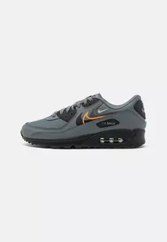 Кроссовки Nike