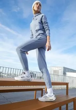 Кроссовки Nike Air Max Bliss Unisex, серый / средний пепел