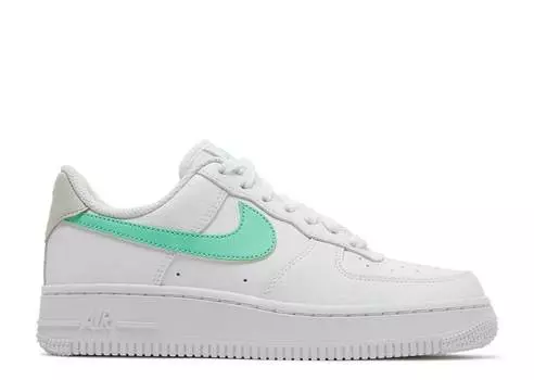 Кроссовки Nike WMNS AIR FORCE 1 '07 'WHITE GREEN GLOW', белый