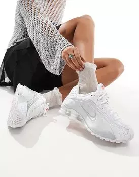 Кроссовки Shox R4 белого цвета Nike