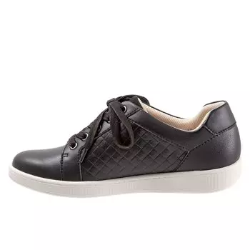 Кроссовки Trotters Adore