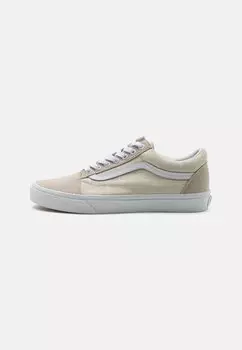 Кроссовки Vans
