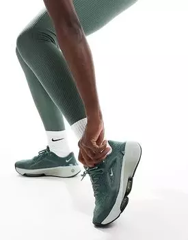 Кроссовки Versair зеленого цвета Nike Training