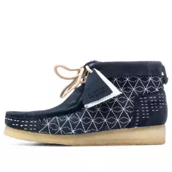 Кроссовки wallabee boots 'navy shashiko' Clarks, синий