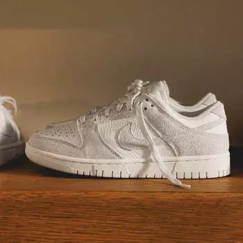 Кроссовки wmns dunk low Nike, белый