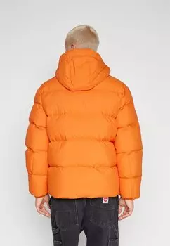 Куртка Tommy Jeans КУРТКА ESSENTIAL, цвет bonfire orange
