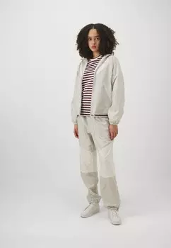 Летняя куртка Lacoste, серый
