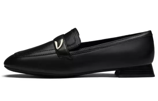 Лоферы женские черные Clarks