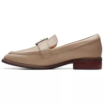 Лоферы женские светло-коричневые Clarks