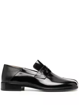 Maison Margiela лоферы Tabi, черный