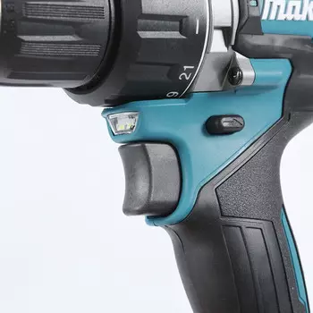 Дрель-шуруповерт Makita DF002GA203 + два аккумулятора 40V/2.0Ah, зарядное устройство