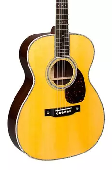 Martin OM-42 в кейсе