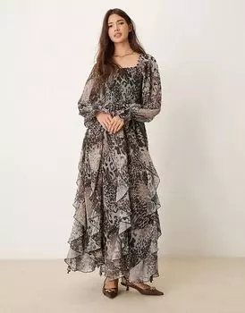Макси-платье с оборками по подолу и анималистичным принтом Miss Selfridge