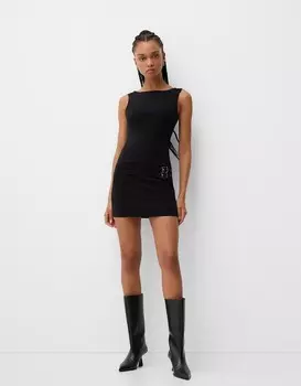 Мини-Платье с поясом и пряжками Bershka, черный