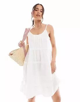 Мини-платье Vero Moda с оборками белого цвета