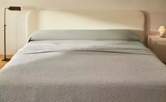 Мини-покрывало вафельной вязки из хлопка Zara Home, серый