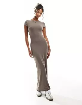 Miss Selfridge – Нейтральное платье макси с рукавами, закрывающими плечи, и открытой спиной