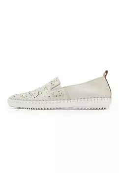 Мокасины Bata, белый
