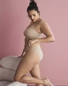 Мягкие стрейч полные трусы Chantelle