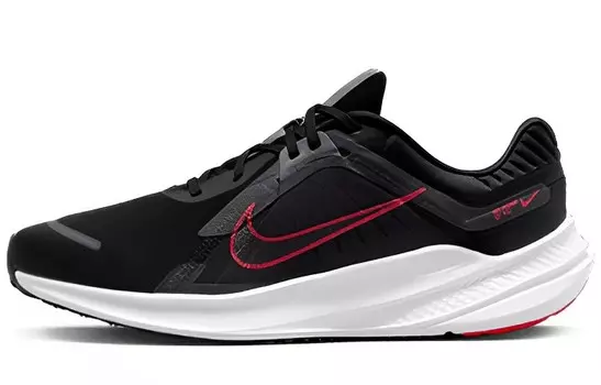 Мужские беговые кроссовки Nike Quest