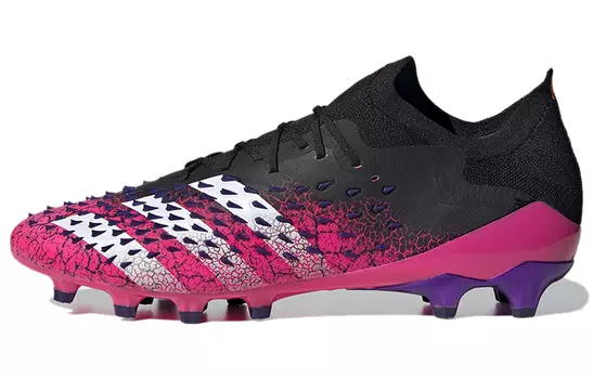 Мужские футбольные кроссовки Adidas Freak
