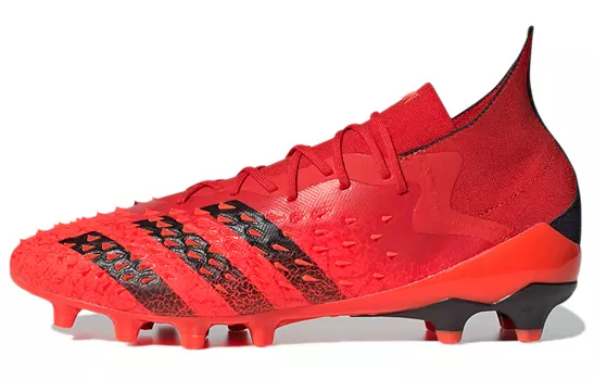 Мужские футбольные кроссовки Adidas Freak
