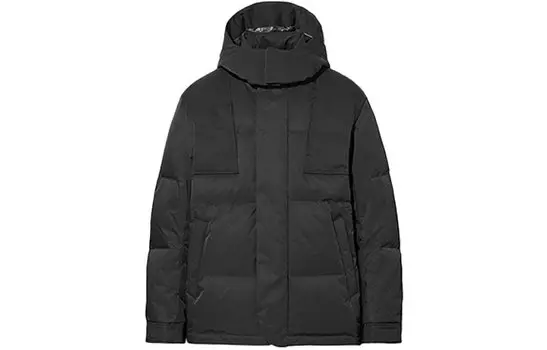 Мужской пуховик Uniqlo, черныйМужской пуховик UNIQLO +J Down Oversized, 09 черный