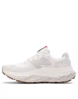 New Balance Белые кроссовки New Balance Fresh Foam More Trail v3