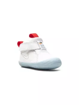 Nike Kids высокие кроссовки Mars Yard, белый