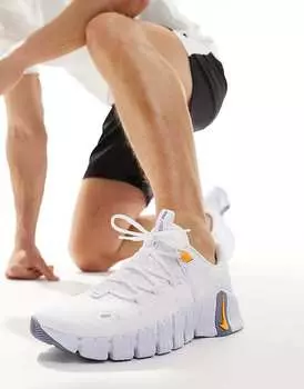 Nike Training - Free Metcon 5 - бело-оранжевые кроссовки