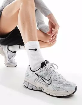 Nike – Zoom Vomero 5 – серебряные кроссовки