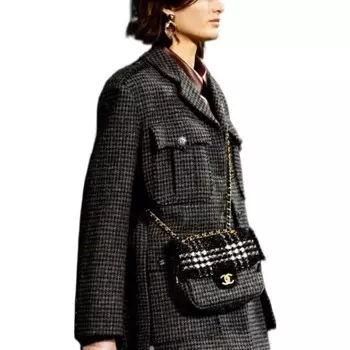 Пальто женское серое/черное Chanel