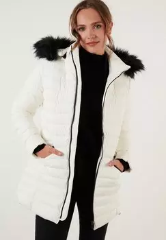 Пальто зимнее Lela, кремовый