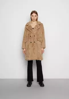 Пальто зимнее Vero Moda, серый