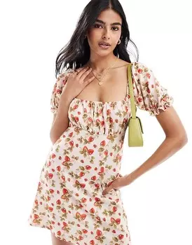 Платье мини в стиле бэби-долл Miss Selfridge с клубничным принтом