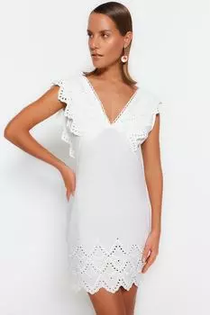 Платье Trendyol мини приталенное пляжное, белый