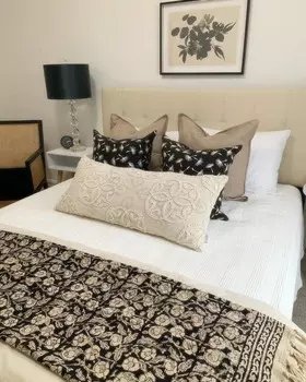 Плед ручной работы A And E Textiles House, черный