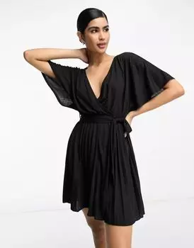 Плиссированное мини-платье с запахом и короткими рукавами ASOS