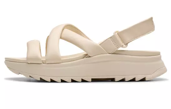 Пляжные сандалии женские белые Clarks