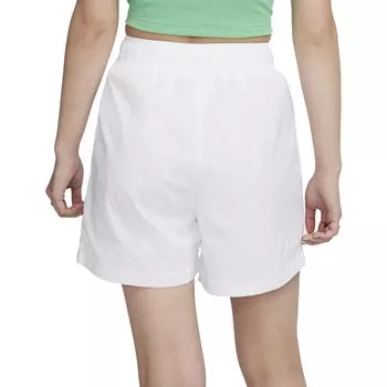Повседневные шорты женские белые Nike