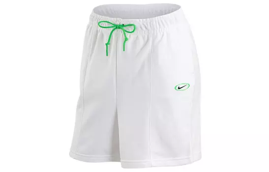 Повседневные шорты женские белые Nike