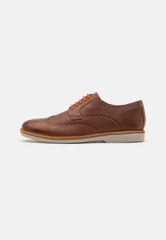 Повседневные туфли на шнуровке Clarks